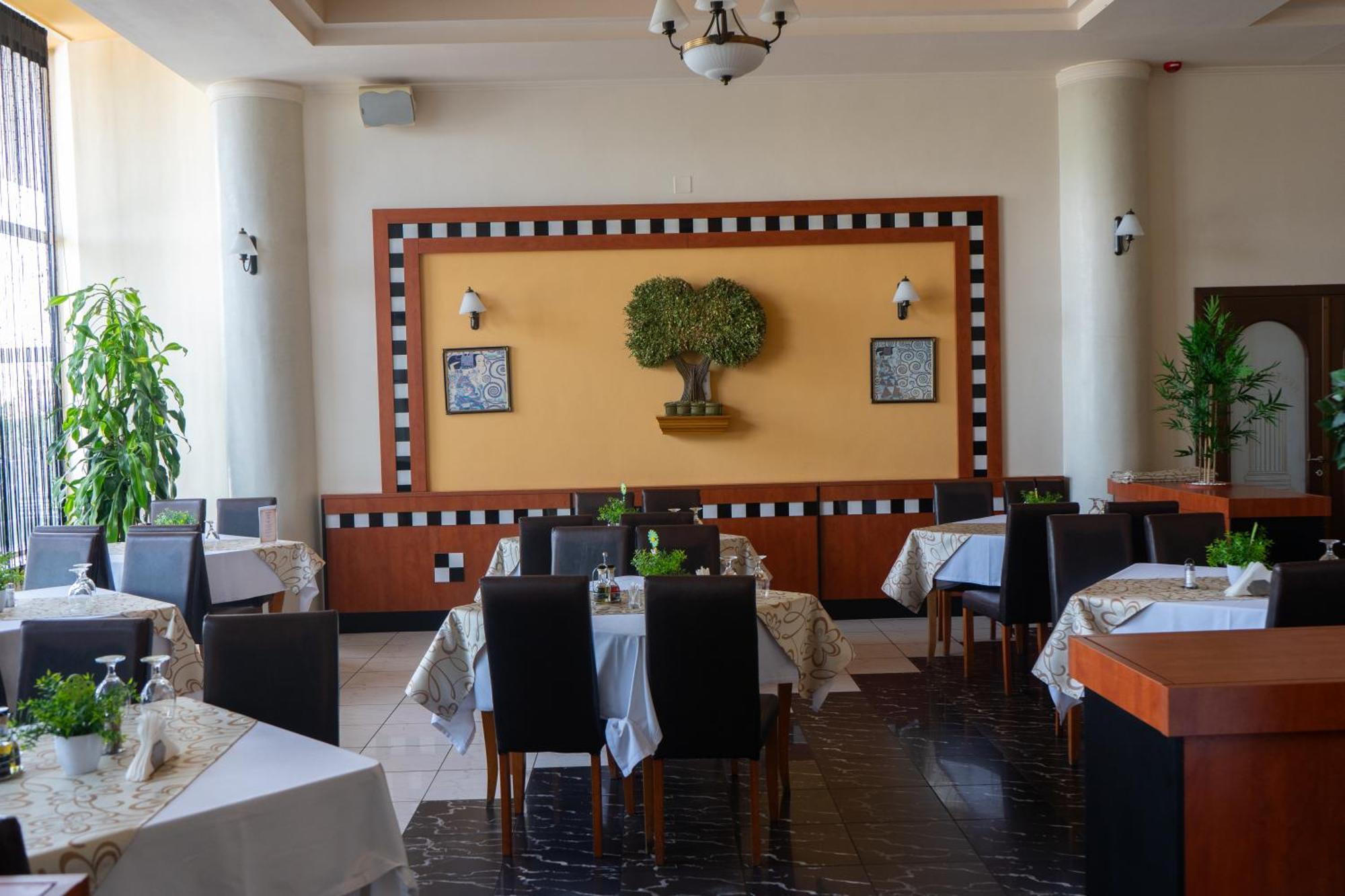 Hotel Aurelia Tesöld Kültér fotó