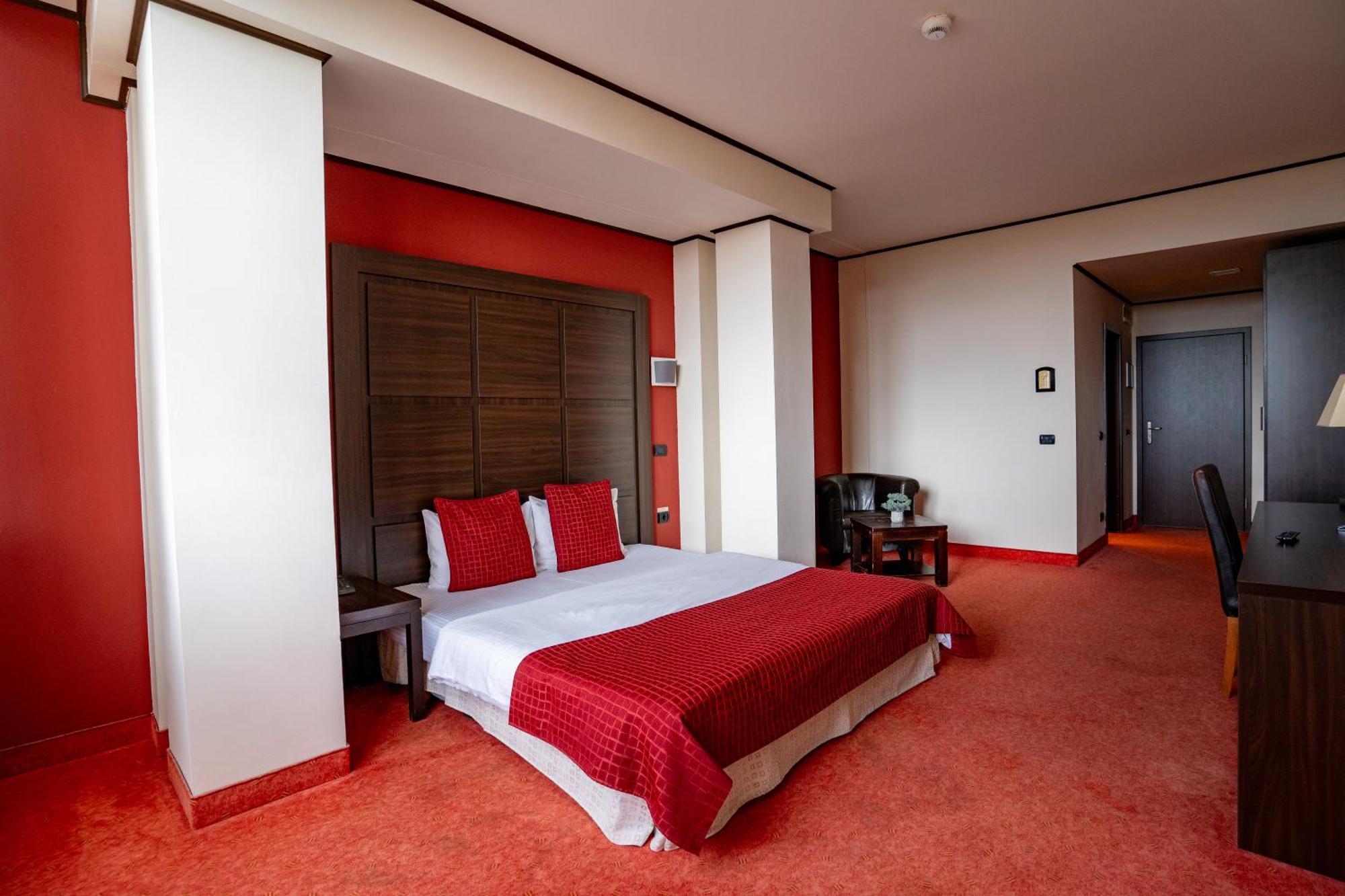 Hotel Aurelia Tesöld Kültér fotó